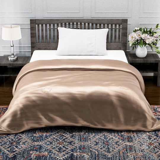 Serenity Night - 100% Bambus-Steppdecke mit Bambusfüllung und 2er-Set Bambus-Kissenbezüge Champagner