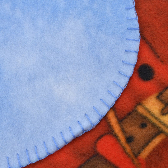 Superweiche Fleecedecke mit Weihnachtsmann Muster, Größe 130x170 cm, Blau und Mehrfarbig, Kamin