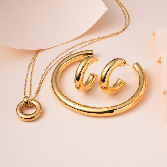 3er Set - Designer Inspiriert Armreif, Creolen und Anhänger mit kette, Rosefarben