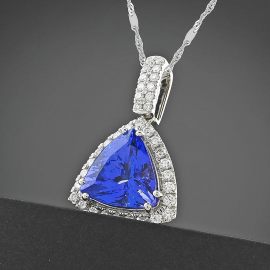 Rhapsody AAAA Tansanit, Weißer Diamant AGI zertifiziert Schmuckset 950 Platin ca. 4.05 ct