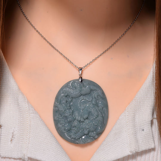 Natürlicher Olmek Jadeit Anhänger mit Kette ca. 50 cm, 925 Silber rhodiniert ca. 105.00 ct