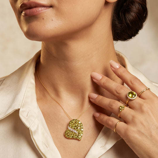 D'Joy Peridot Arizona und Zirkon Anhänger mit 50cm Kette, 925 Silber 750 Gelbgold Vermeil - 8,53 ct.