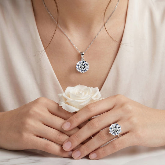Exklusives Luxuriant Diamond Set: IGI zertifizierte VS-EF Labor-Diamant-Anhänger & Ring in 950 Platin