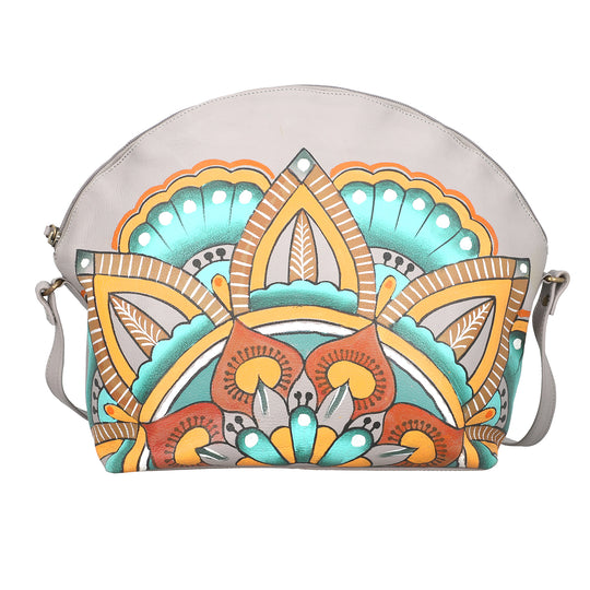 SUKRITI Handbemalte Crossbody Tasche aus echtem Leder, Größe: 30x10x28