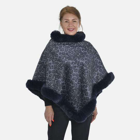 Warm und weich: Kunstpelz-Poncho mit Leopardenmuster, 70x92 cm, dunkelblau