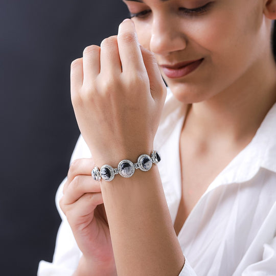 Weißer Büffel Armband ca. 19 cm 925 Silber platiniert ca. 16.79 ct