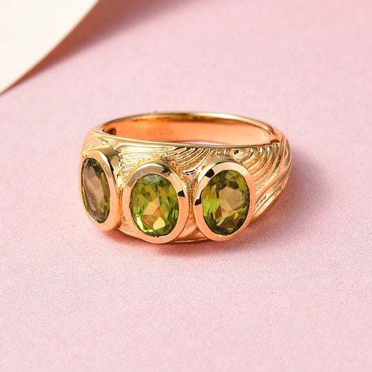 Natürlicher Peridot Ring, Messing vergoldet (Größe 16.00) ca. 2.34 ct