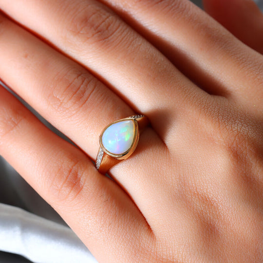 Natürlicher, äthiopischer Opal und Zirkon-Ring, 925 Silber Gelbgold Vermeil ca. 1.76 ct