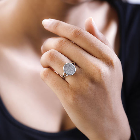 Muonionalusta Meteorit Ring, 925 Silber platiniert, (Größe 18.00) ca. 8.74 ct