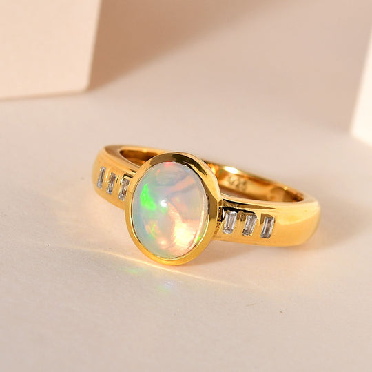 Natürlicher, äthiopischer Welo Opal, weißer Zirkon Ring, 925 Silber Gelbgold Vermeil, (Größe 20.00) ca. 1.35 ct