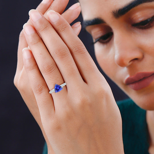 RHAPSODY AAAA Tansanit, weißer Diamant VS-EF, AGI zertifiziert und geprüft, Ring 950 Platin (Größe 20.00) ca. 2.00 ct