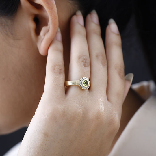 Natürlicher AA Calabar-Turmalin, Weißer Zirkon Ring, 925 Silber Gelbgold Vermeil (Größe 20.00) ca. 0.84 ct