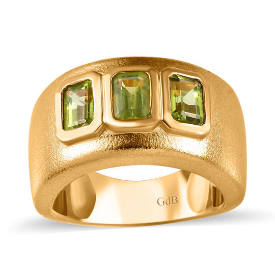 Peridot Ring Messing ca. 1,66 ct