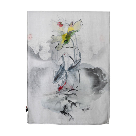 LA MAREY printed scarfMaterial:70% merino wool 30% mulberry silksize::70cm*190cmWeight : 57gyelow besed with red floral