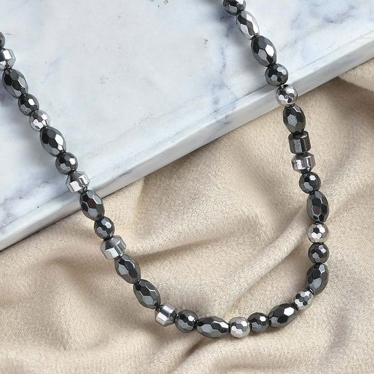 Hämatit Halskette ca. 50 cm Messing platiniert ca. 155.00 ct