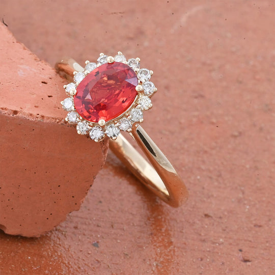 LUXURO AAA Roter Saphir, Weißer Diamant AGI zertifiziert Ring 585 Gelb Gold (Größe 19.00) ca. 1,75 ct