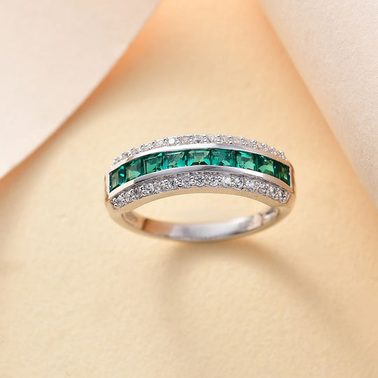 Lab Grown AAA Smaragd, Weißer Zirkon Ring, 925 Silber rhodiniert (Größe 18.00) ca. 1.13 ct