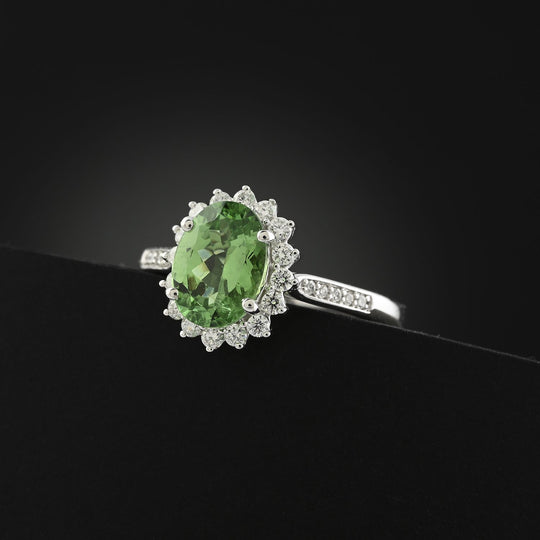 AAAA Tsavorite Granat, Weißer Diamant Ring 950 Platin (Größe 19.00) ca. 1,60 ct