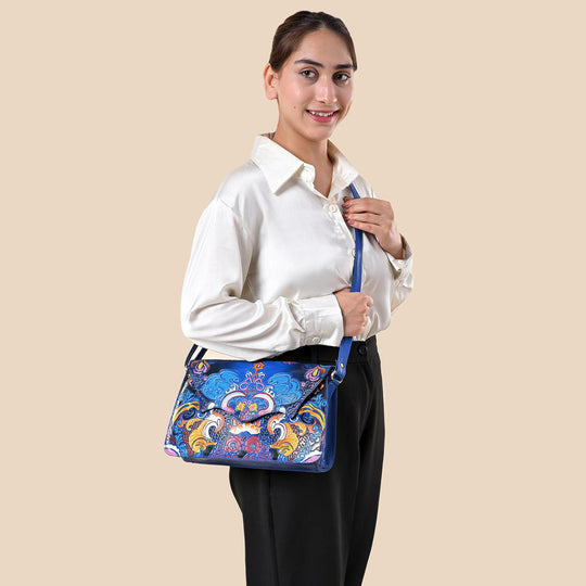 SUKRITI handbemalte Echtleder Tasche mit Prägung 32 x 6 x 19 cm, Braun