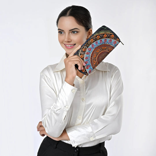 Handbemalte Leder Geldbörse RFID, Tan, 22.8 x 2.5 x 12.7 cm