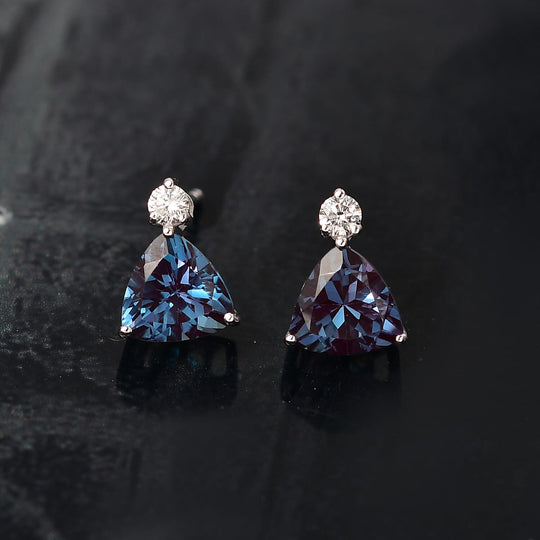 LUXURIANT zertifizierte und geprüfte AAA Labor Alexandrit und SI-GH Labor Diamant Ohrringe in 417 Weißgold - 3,33 ct.