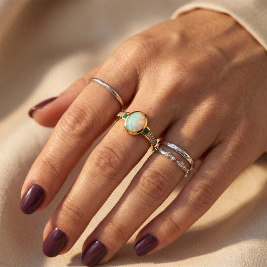 D'Joy natürlicher, äthiopischer Welo Opal, Smaragd und Zirkon Ring, 925 Silber vergoldet - 1,36 ct