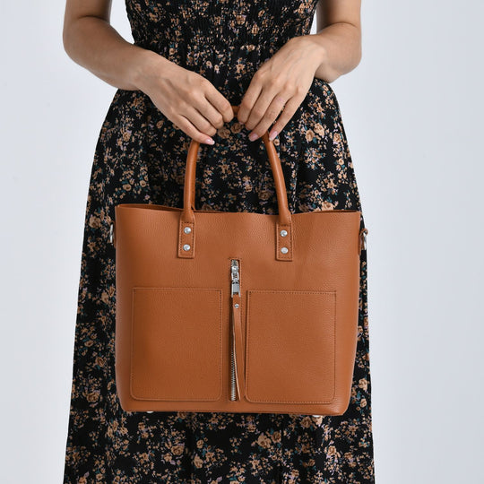 Echtleder Crossbody Tasche, mehrere Fächer, Reißverschluss vorne, 31 x 12.5 x 29 cm, Schwarz