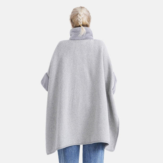 LA MAREY - Signature Kunstfell-Poncho mit Plüschkragen und Umschlagärmeln, Einheitsgröße, Tiefschwarz