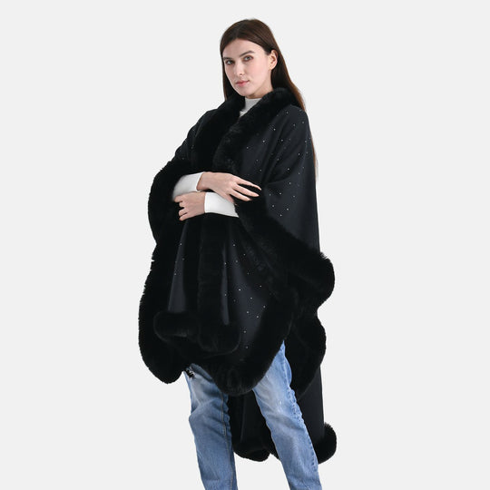 LA MAREY - Poncho mit Kunstfellbesatz und Kristall-Detail, Schwarz, Einheitsgröße