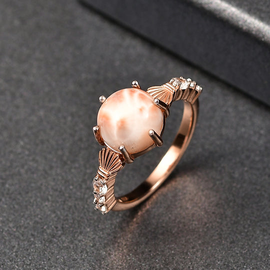 Djoy AA Natrolith, Weißer Zirkon Ring 925 Silber Überlagerung aus Roségold und Platin (Größe 21.00) ca. 2.96 ct