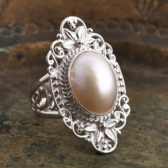 D'Joy Royal Bali- Weißer Mabe Perle (16x12 mm) Ring in 925 Silber