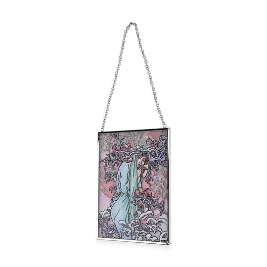 Handbemalter Glas Suncatcher mit Kette, silberfarbenem Rahmen, Alphonse Mucha Motiv Winter, 12x15 cm