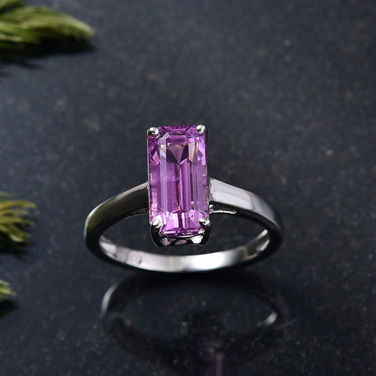 AAAA Kunzit Ring 375 Gold (Größe 21.00) ca. 4,06 ct