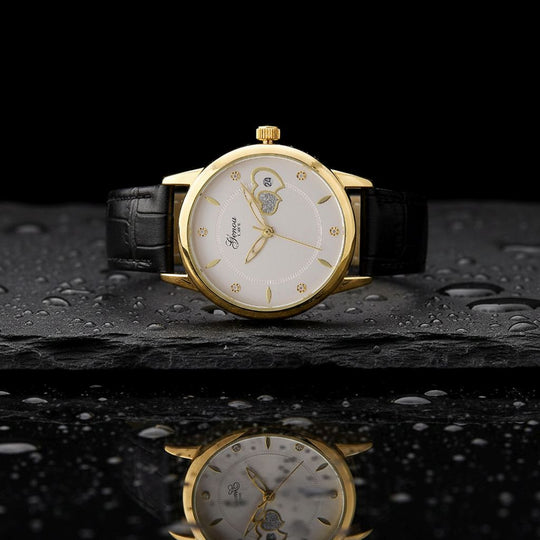 GENOA - Automatik-Armbanduhr mit Herz-Design und Datumsanzeige, Dandong-Uhrwerk, Weißes Zifferblatt, Goldfarben, Brauners Lederarmband, 36 mm