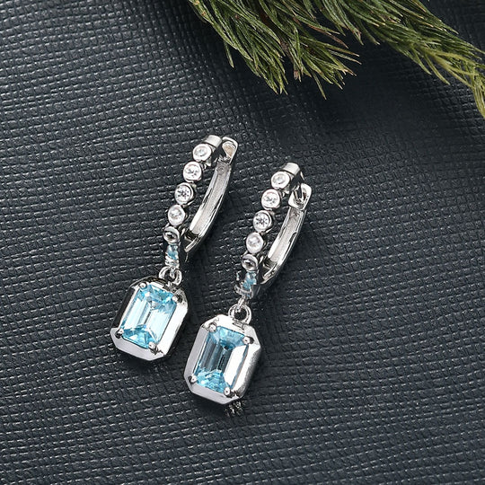 D'Joy AAA Blauer Zirkon, Weißer Zirkon Ohrringe 925 Silber rhodiniert ca. 2.61 ct