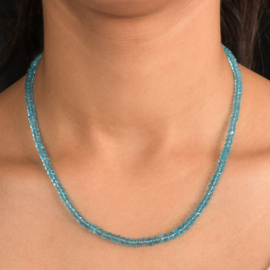 D'Joy AA Blauer Apatit Halskette ca. 45 cm 925 Silber rhodiniert ca. 84,70 ct.