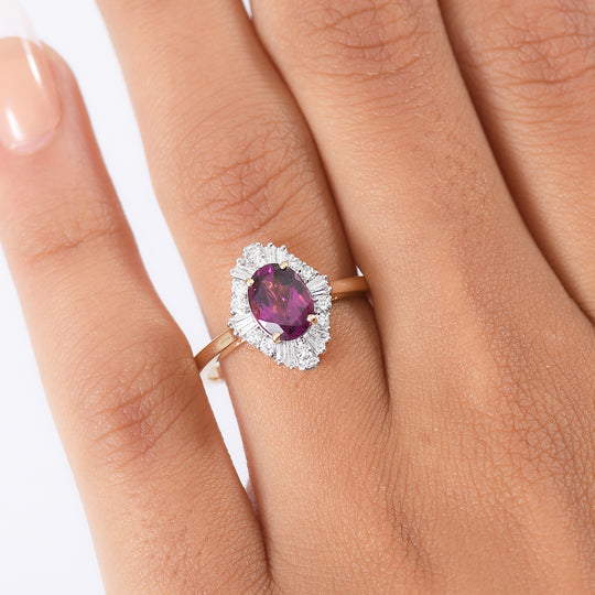 LUXURIANT (10-16 Werktage Lieferzeit) 1,97 ct. AAA Radiant Ember Granat und Labor Diamant Ring in 417 Gold