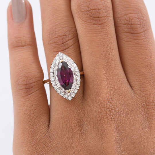 LUXURIANT (10-16 Werktage Lieferzeit) 3,59 ct. AAA Radiant Ember Granat und Labor Diamant Ring in 417 Gold