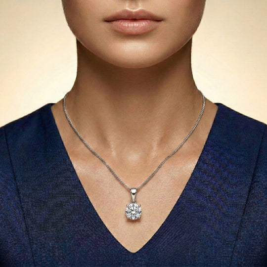 D'Joy 120 Facetten Moissanit Solitär Anhänger, 925 Silber rosévergoldet - 0,78 ct.