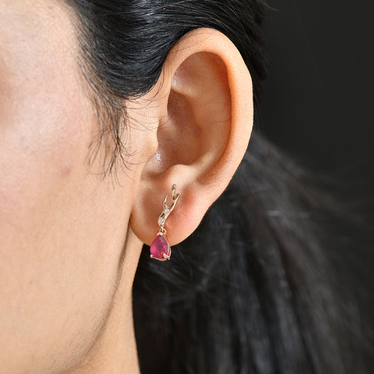 D'Joy Afrikanischer Rubin (Fissure gefüllt), Weißer Zirkon Ohrringe 925 Silber 750 rosévergoldet ca. 2.06 ct