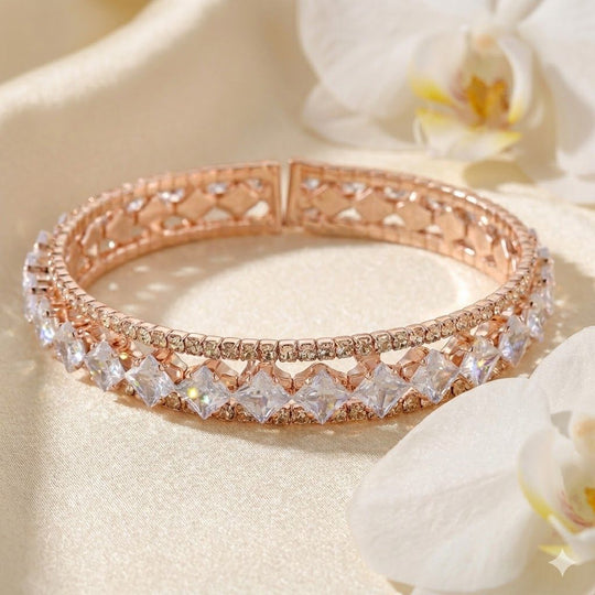 Weißer Zirkonia Armreif, Flexibles (ca. 18-19 cm) Nickelfreies Messing