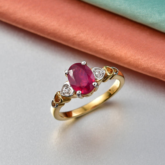 D'Joy - Herzlinie Afrikanischer Rubin (Fissure gefüllt), Weißer Zirkon Ring 925 Silber Rhodiniert und 750 Gelbgold Vermeil (Größe 19.00) ca. 1.99 ct