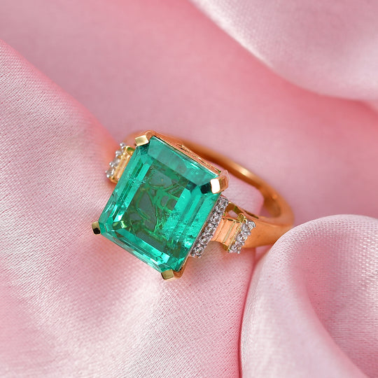 D'Joy - Königliche Kontur Smaragd-Quarz Triplette, Weißer Zirkon Ring 925 Silber 750 Gelbgold Vermeil (Größe 17.00) ca. 7.18 ct