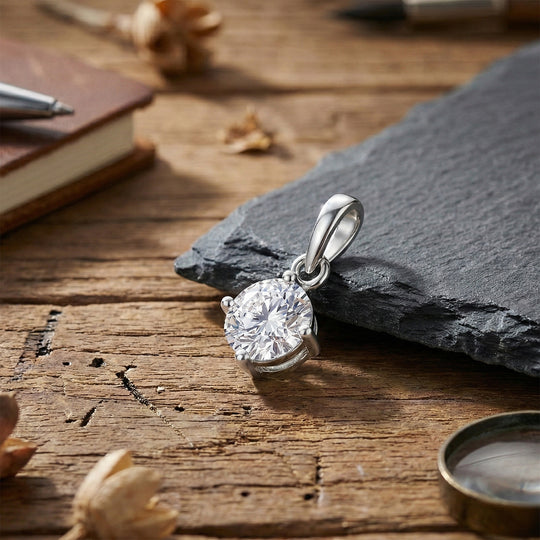 LUXURIANT SI-GH Labor Diamant Anhänger in 375 Weißgold - 0,50 ct.