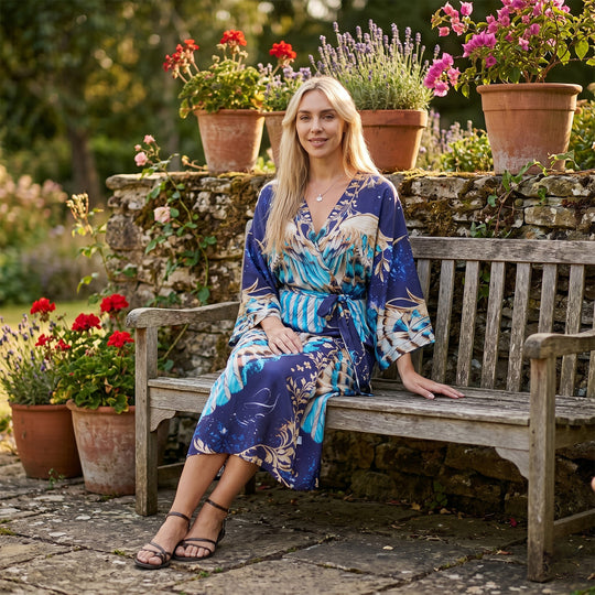 LA MAREY Kimono mit Pfauen- und Blumenmuster, 100% Viskose, Einheitsgröße, 128cm lang, bis Größe XL (44)