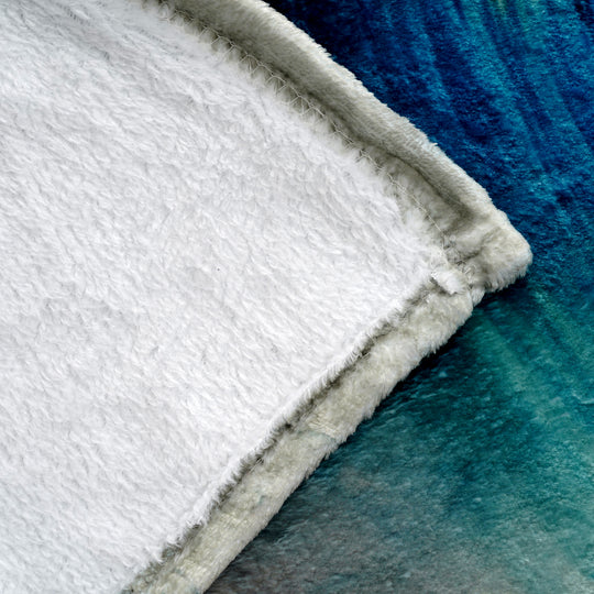LIVMORE SPACES 240gsm Flanell-Kuscheldecke mit Digitaldruck, 150x200cm, Pfauenmotiv