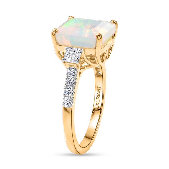 LUXURIANT (10-16 Werktage Lieferzeit) 3,05 ct. AAA natürlicher, äthiopischer Welo Opal und Labor Diamant Ring in 417 Gold