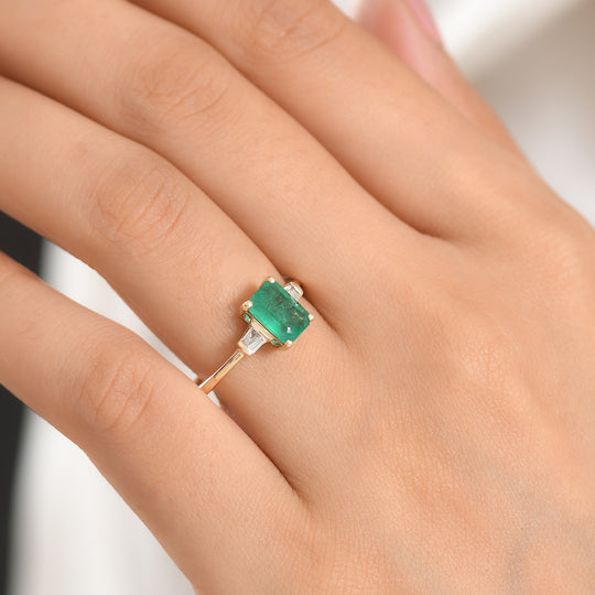 LUXORO AAA Kagem Sambischer Smaragd, Weißer Diamant Ring 375 Gold (Größe 17.00) ca. 1.73 ct