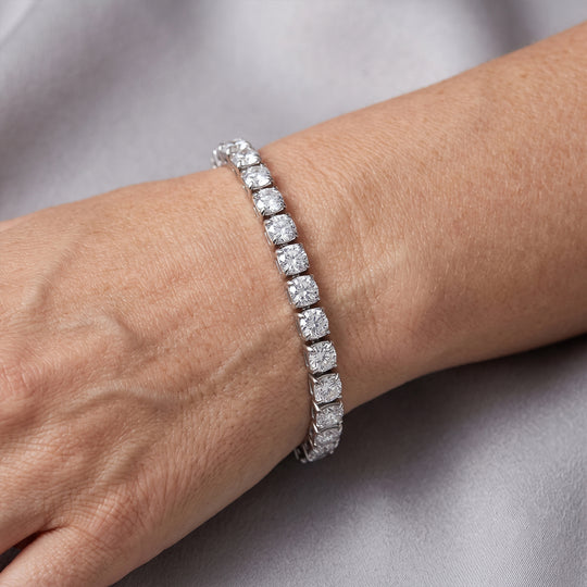 Weißes Zirkonia 19cm Armband, Messing in Silberton