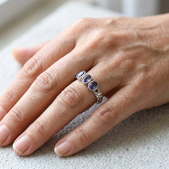 EVER TRUE Tansanit Ring 316L Edelstahl (Größe 19.00) ca. 1,04 ct